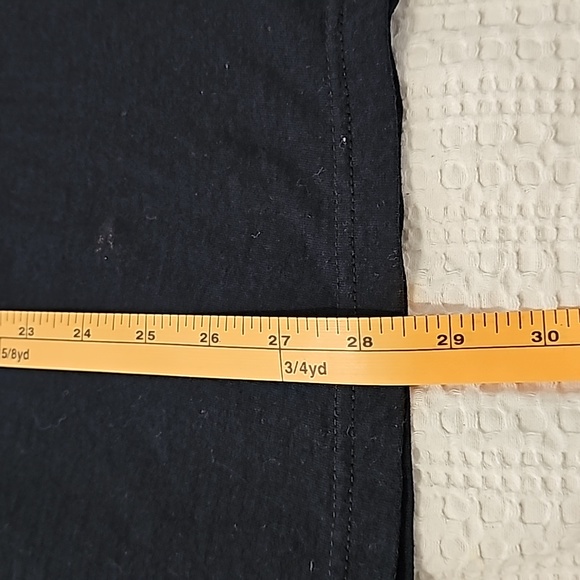 Normal people scare me t-shirt - Picture 5 of 7